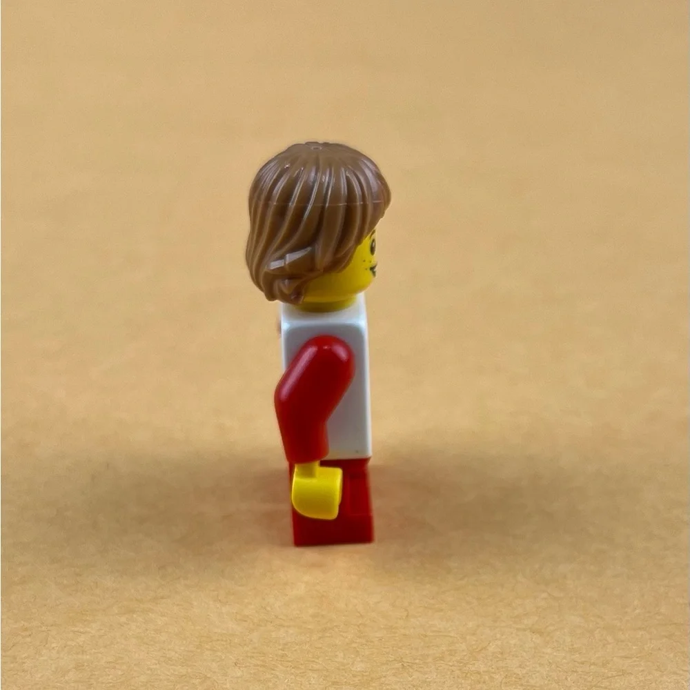 LEGO Minifigure Boy Kid in Benny Classic Space Shirt twn397 2”